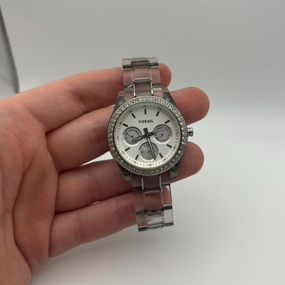 Vintage white face women’s Fossil watch with transparent band!